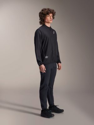 A-Aria Windbreaker Jacket