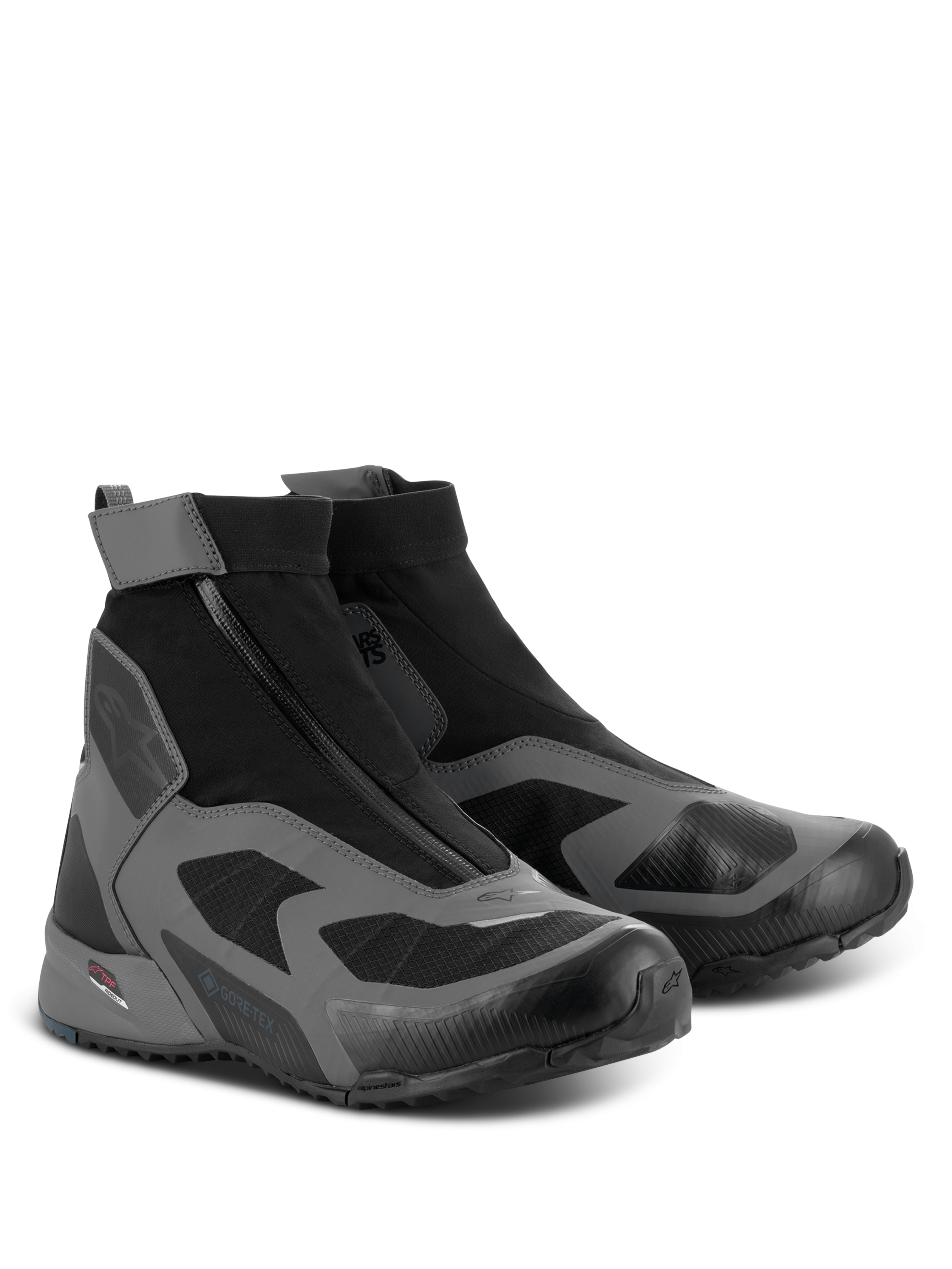 2338224-1285-fr_cr-8-gore-tex-shoe_44df1223-7505-4e31-9e89-7c9bd916b4d5.png