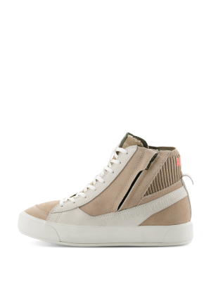 Woman Stella Stated Podium Shoes