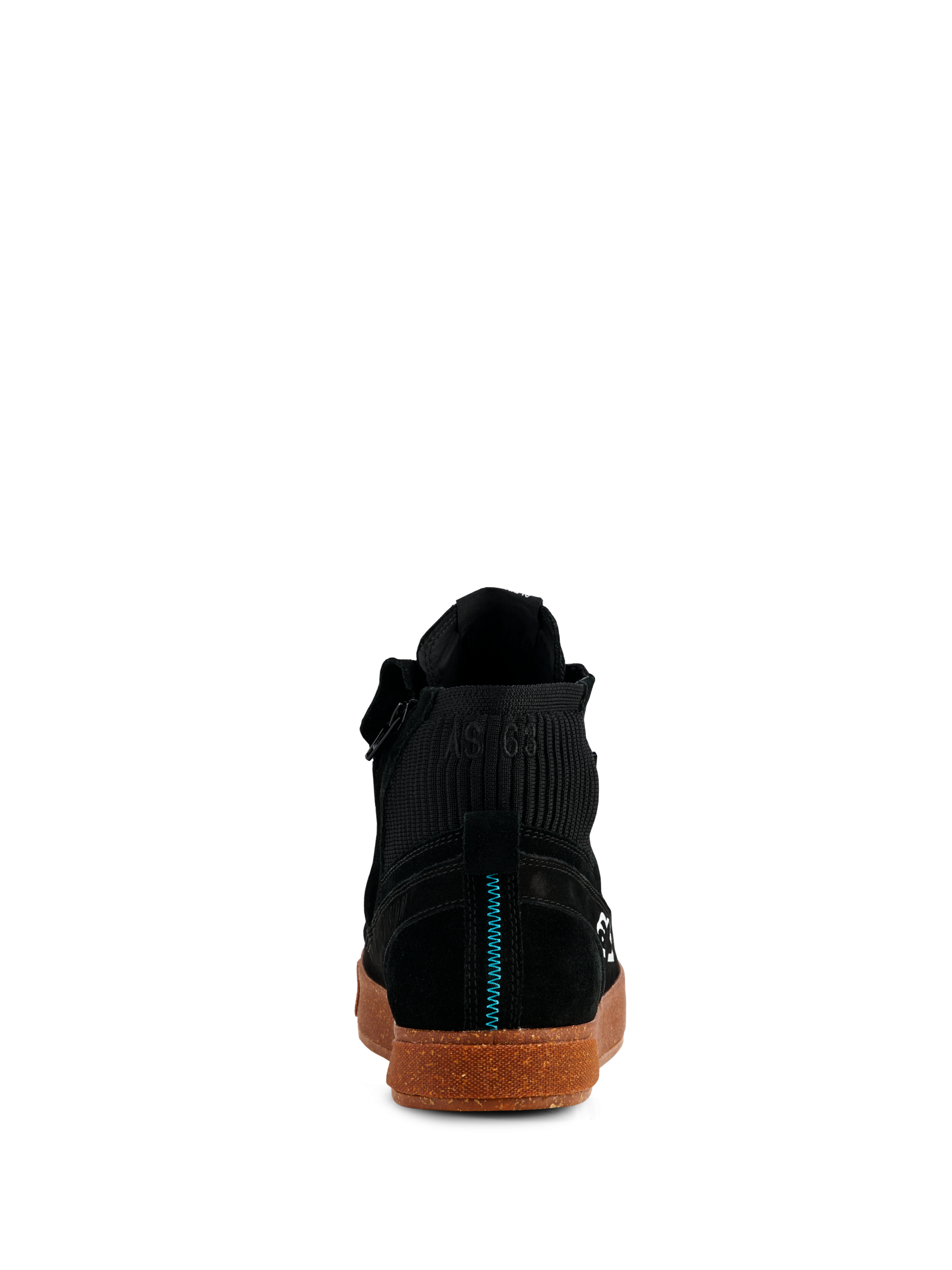2540526-1548-r4_stated-waterproof-shoes.png