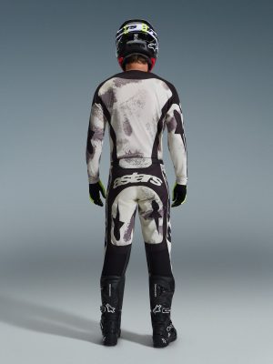 2026 Racer Lahnd Gear Set