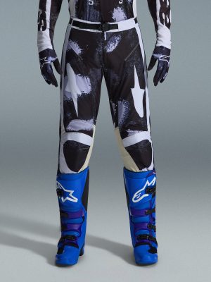2026 Racer Lahnd Gear Set
