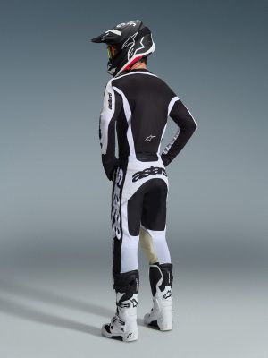 2026 Racer Riway Gear Set